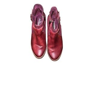 Antelope Women's Burgundy Leather Ankle Boots 40